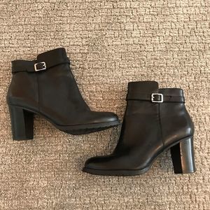 LIKE NEW Lauren Ralph Lauren Women's Genna Bootie Boots Black